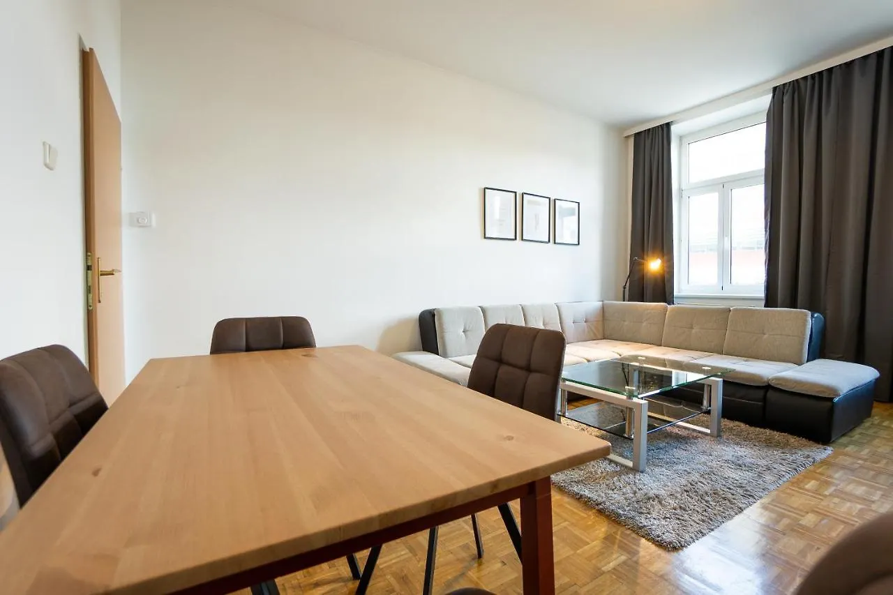 Two Bedrooms Family Nice Apartment Vienna