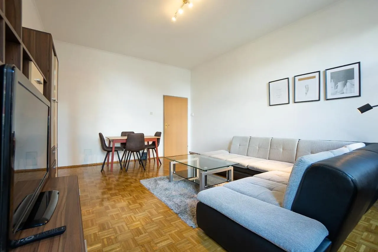 Two Bedrooms Family Nice Apartment Vienna Austria