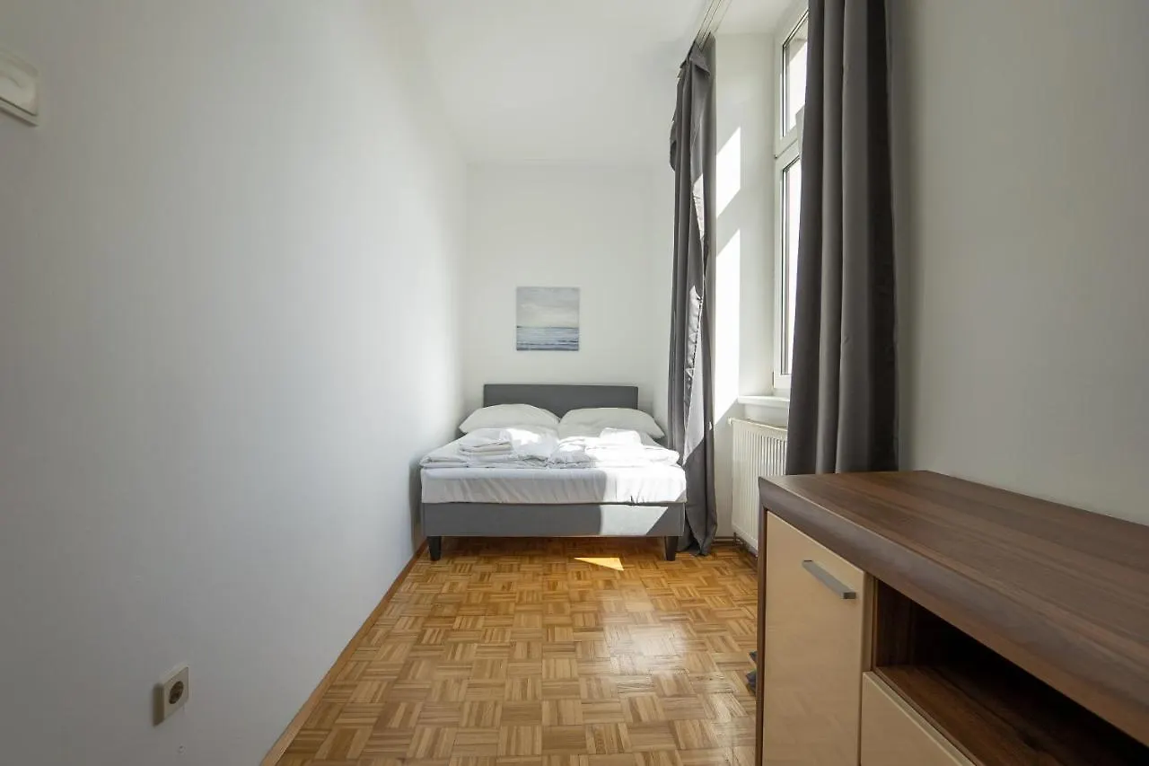 Two Bedrooms Family Nice Apartment Vienna