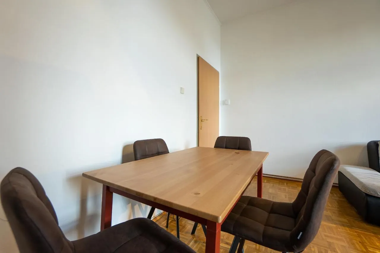 Two Bedrooms Family Nice Apartment Vienna Austria