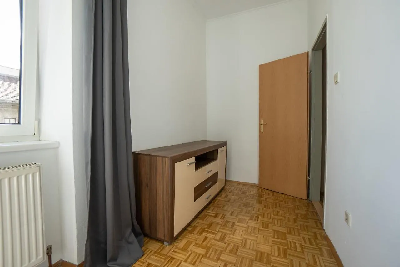 Two Bedrooms Family Nice Apartment Vienna