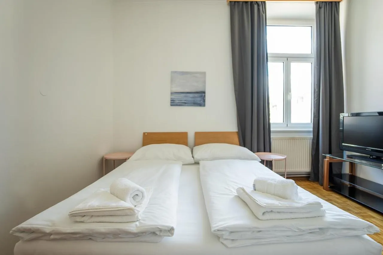 Two Bedrooms Family Nice Apartment Vienna 0*,